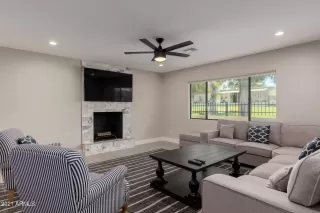 Photo #2: 6244576 Listing 