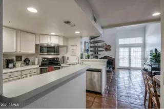 Photo #3: 6244639 Listing