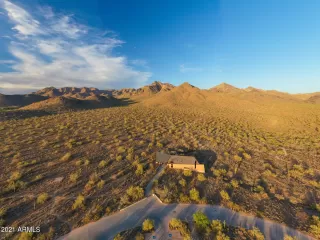 Photo #4: 6244673 Listing