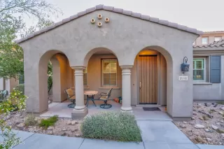 Photo #5: 6244673 Listing