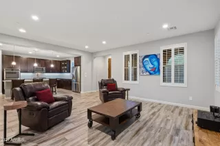 Photo #6: 6244673 Listing