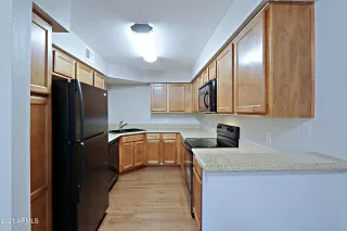 Photo #2: 6244828 Listing