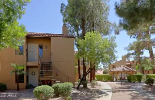 Photo #5: 6244828 Listing