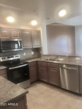 Photo #2: 6244871 Listing 