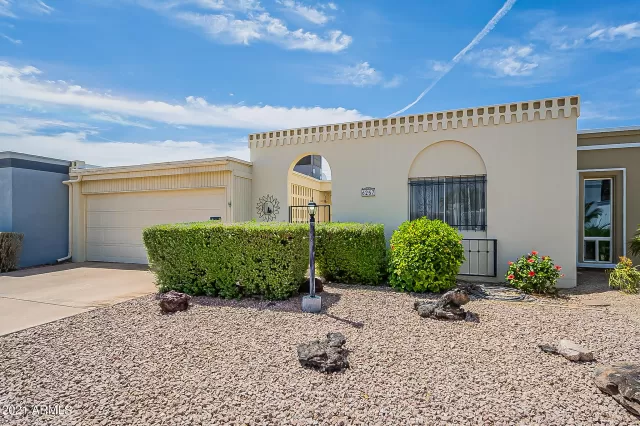 MLS: 6245007 Condo For Sale