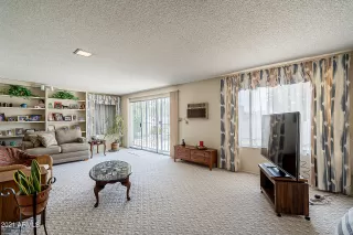 Photo #3: 6245007 Listing
