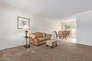 Photo #4: 6245050 Listing