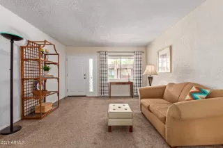Photo #6: 6245050 Listing