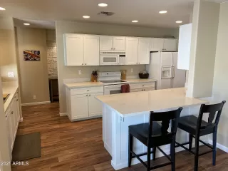 Photo #2: 6245118 Listing 