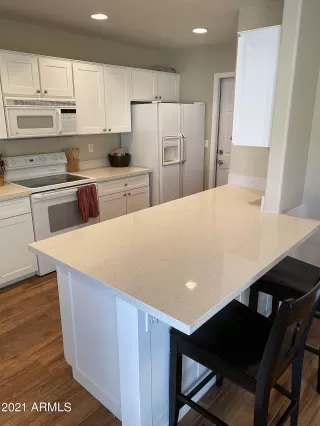 Photo #3: 6245118 Listing 