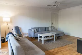 Photo #4: 6245153 Listing 