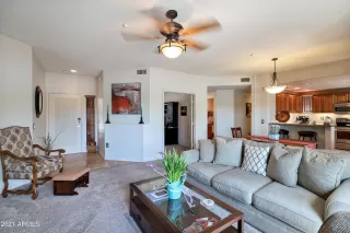 Photo #3: 6245474 Listing