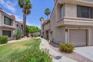 Photo #5: 6245672 Listing