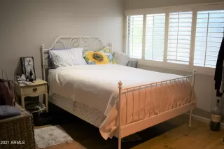 Photo #5: 6245696 Listing