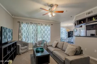 Photo #4: 6245906 Listing