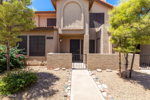 MLS: 6245973 Condo For Sale