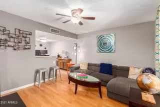 Photo #2: 6245973 Listing 