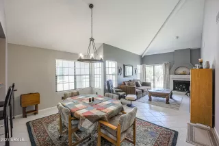 Photo #5: 6246049 Listing