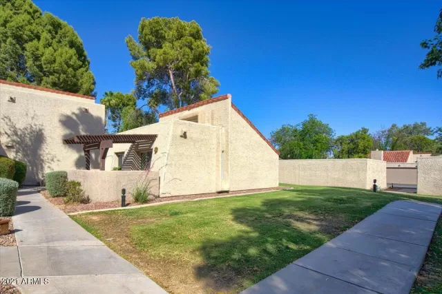 MLS: 6246182 Condo For Sale