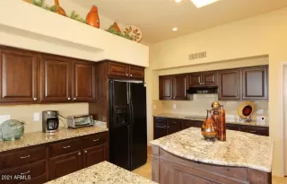 Photo #6: 6247180 Listing