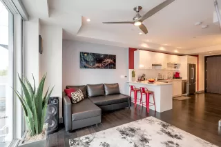 Photo #2: 6247305 Listing