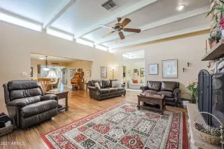 Photo #4: 6247307 Listing