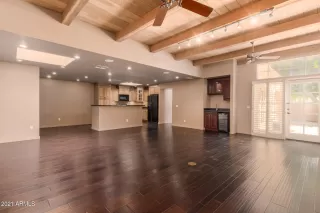 Photo #6: 6247394 Listing