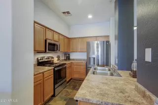 Photo #6: 6247442 Listing