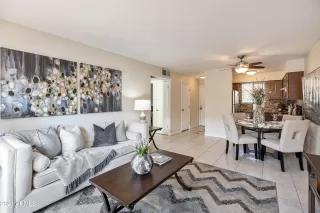 Photo #2: 6247585 Listing 