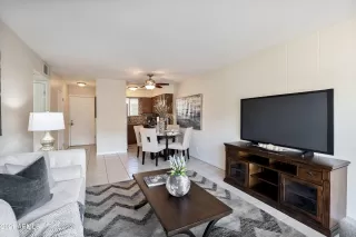 Photo #5: 6247585 Listing 