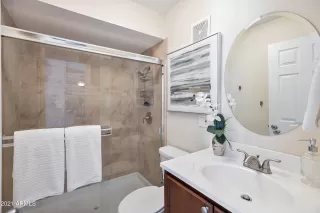 Photo #6: 6247585 Listing 