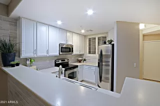 Photo #4: 6247826 Listing