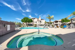 Photo #6: 6248145 Listing