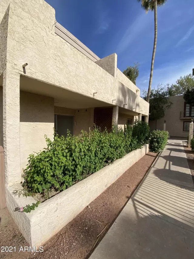 MLS: 6248246 Condo For Sale
