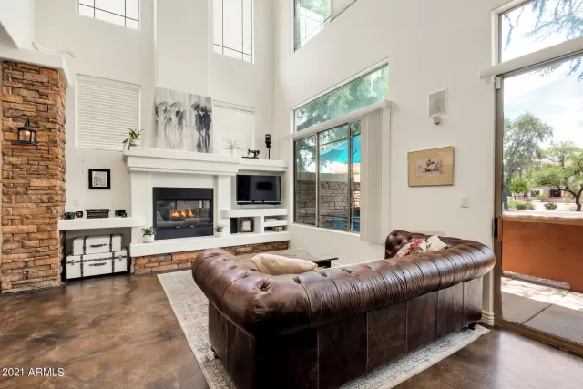 MLS: 6248350 Condo For Sale