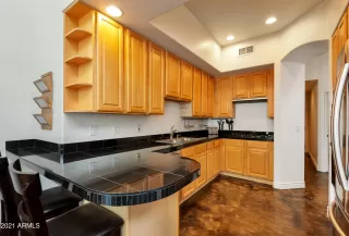 Photo #5: 6248350 Listing