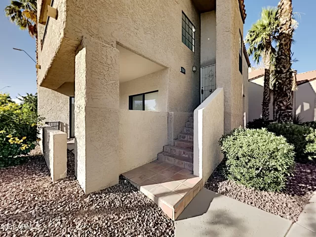 MLS: 6248352 Condo For Sale