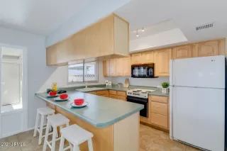 Photo #2: 6248518 Listing