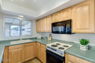 Photo #3: 6248518 Listing