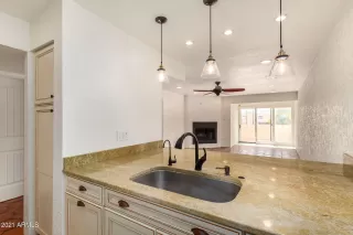 Photo #4: 6248544 Listing