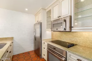 Photo #5: 6248544 Listing