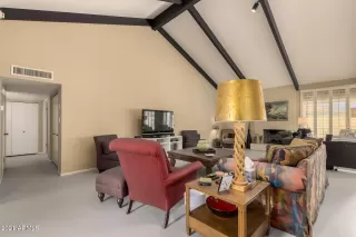 Photo #5: 6248717 Listing