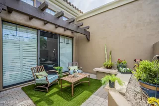 Photo #2: 6248890 Listing 