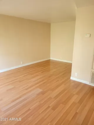 Photo #2: 6249175 Listing 