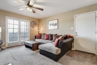 Photo #2: 6249198 Listing