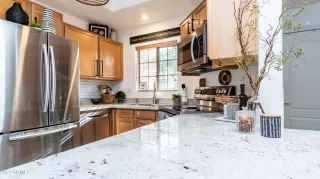 Photo #4: 6249226 Listing