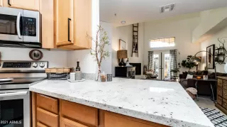 Photo #6: 6249226 Listing