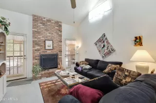 Photo #2: 6249248 Listing 