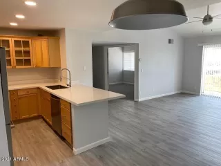 Photo #3: 6249372 Listing