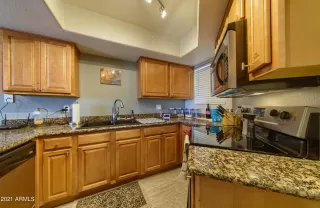 Photo #5: 6249433 Listing